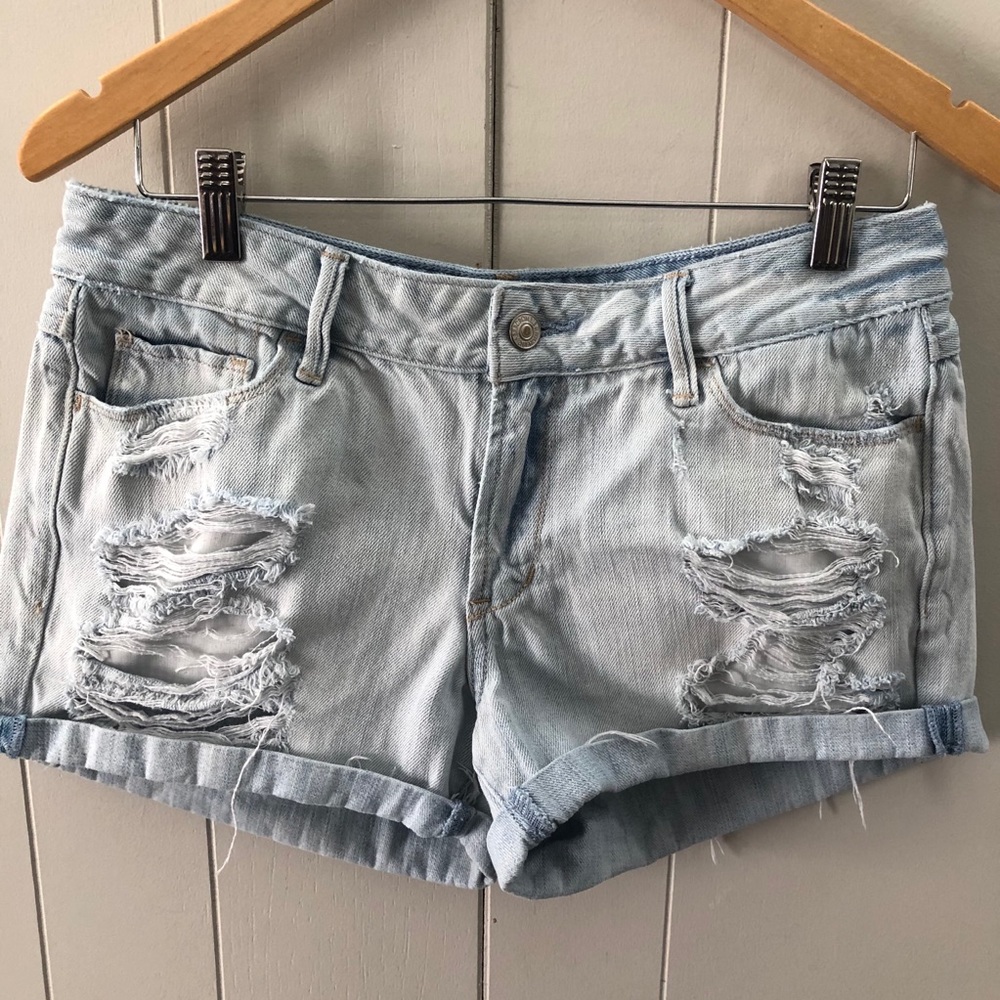 ABERCROMBIE & FITCH Sz 8 Cuffed Hem Jean Shorts